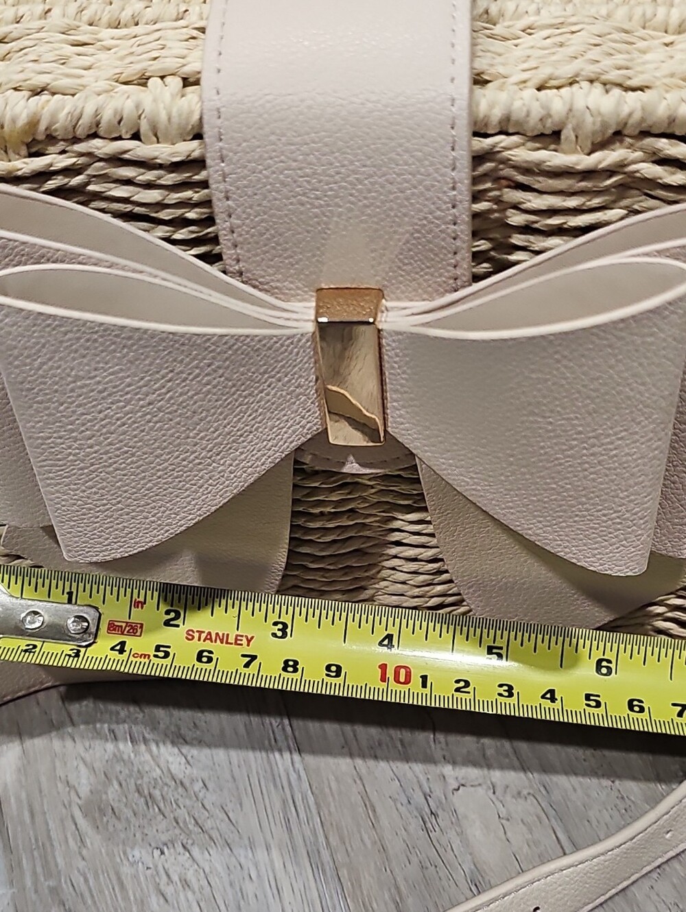 Like Dreams Cream Woven Crossbody Bag with Bow Accent NWOT - Picture 7 of 9